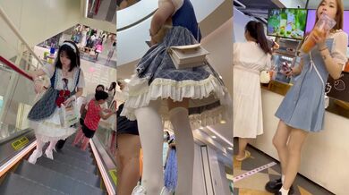 跟随抄底两个美眉 这裙也太容易被偷拍了 你们男盆友不知有木有看过这性感小屁屁